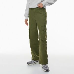 TNA ARITZIA CARGO PANTS